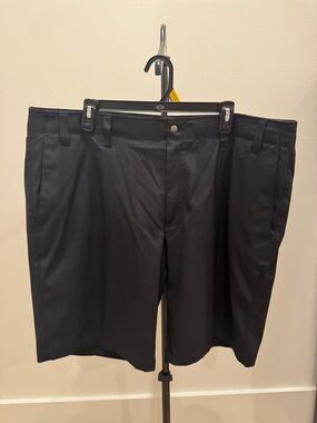 Callaway Men's Black Flat Front Golf Shorts